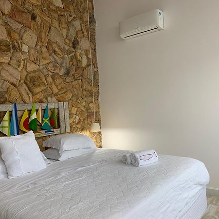 Almas Gemeas Suite Com Cozinha Praia Da Ribeira Angra dos Reis Bagian luar foto